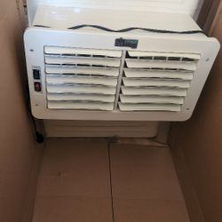 Window Ac New!