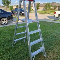 4 Ft Twinstep Ladder 