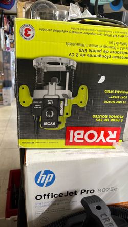 Plunge router