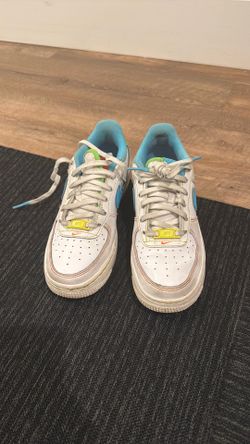 Nike AirForce1 size 4Y
