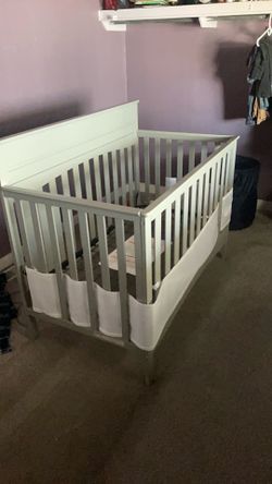 Baby crib
