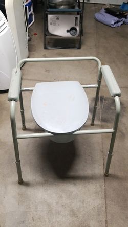Handicap restroom seat