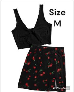 New women’s 2 piece set size medium