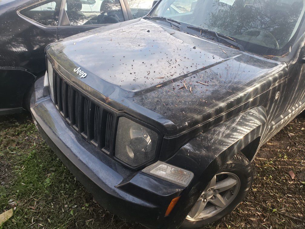 2009 Jeep Liberty Parting Out