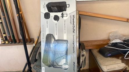 Wheel duffel bag