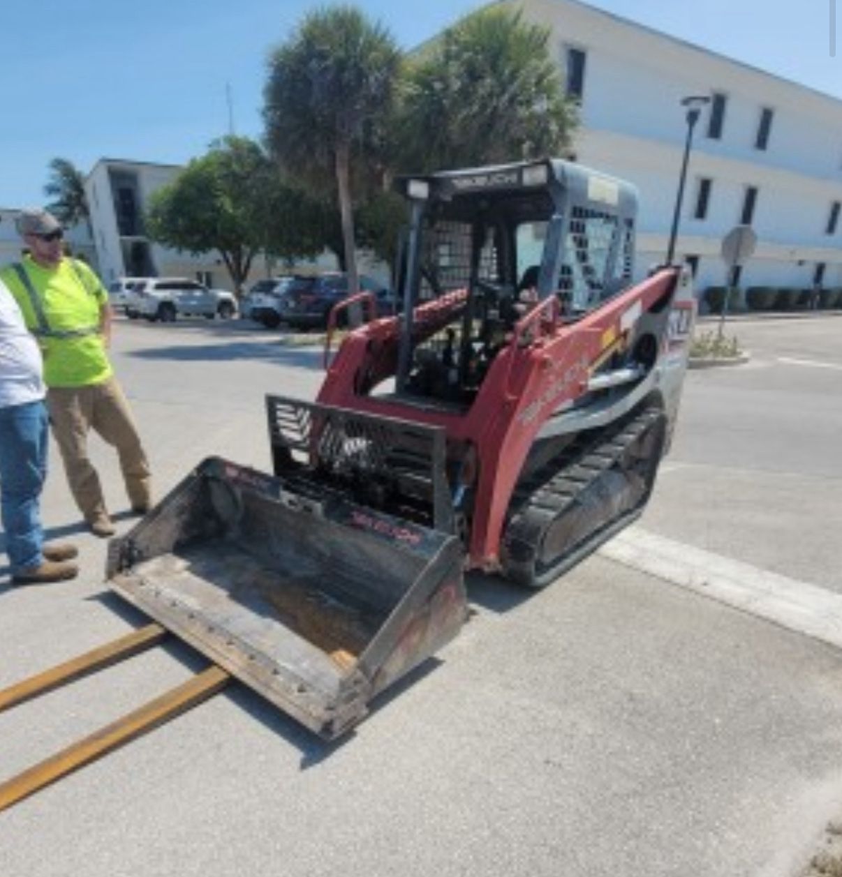 Takeuchi TL8 Track Skid Steer
