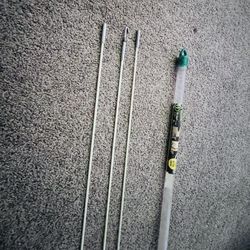 3 Piece Wall Fish Glow Rods $5
