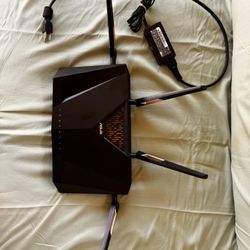Like new Wireless-ASUS6000 Dual Band Gigabit Router