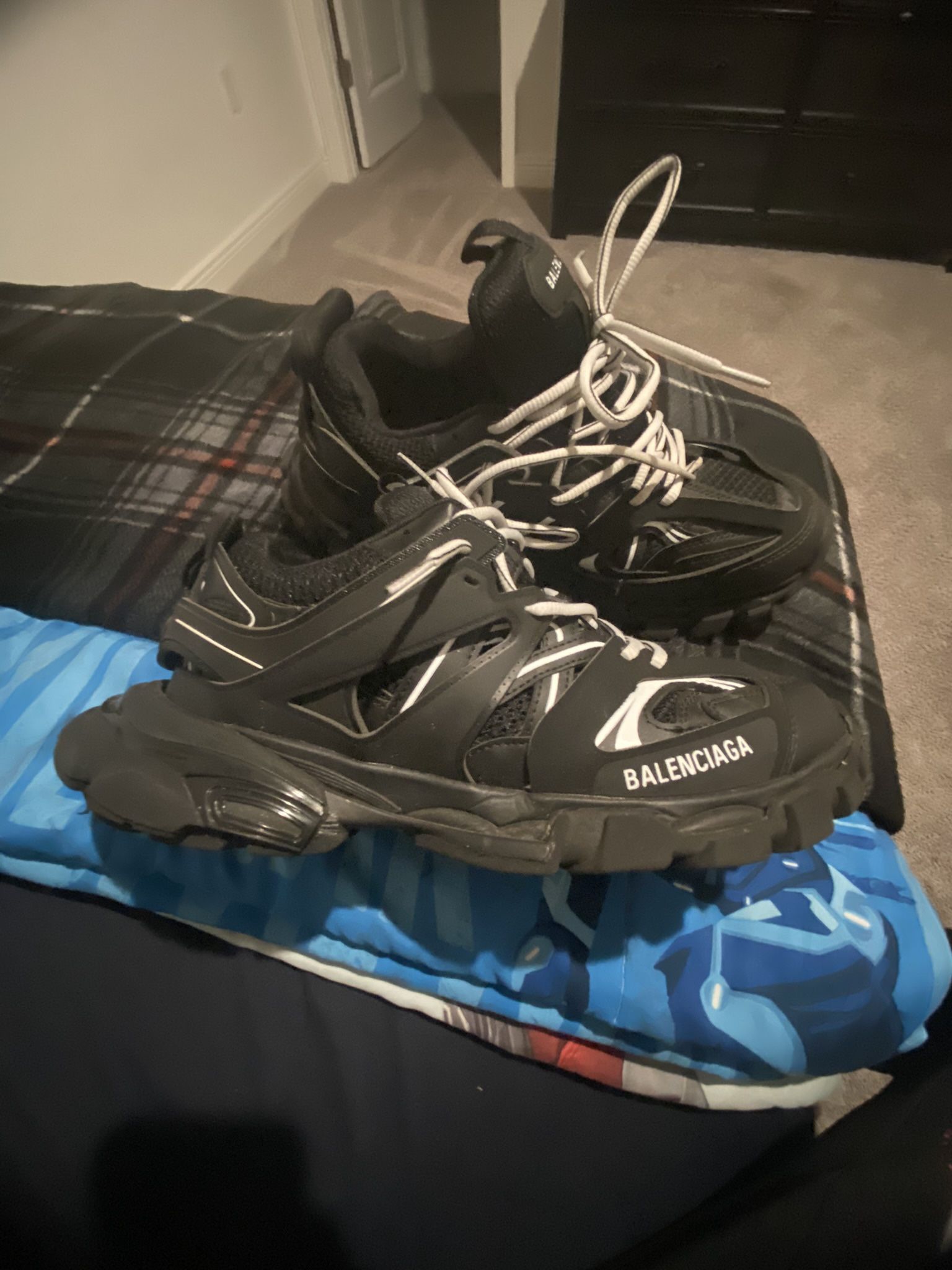 Balenciaga Tracks