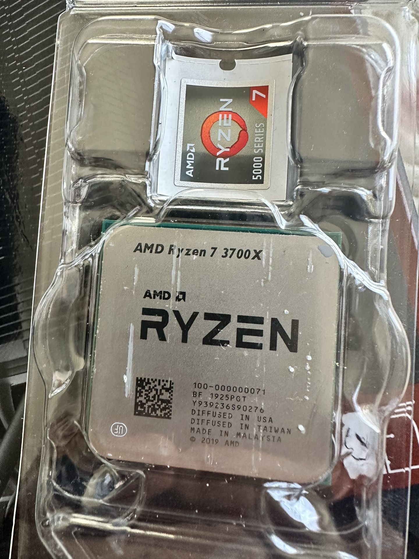 AMD Ryzen 7 3700X 8 Core Processor W/ Wraith Prism Cooler for