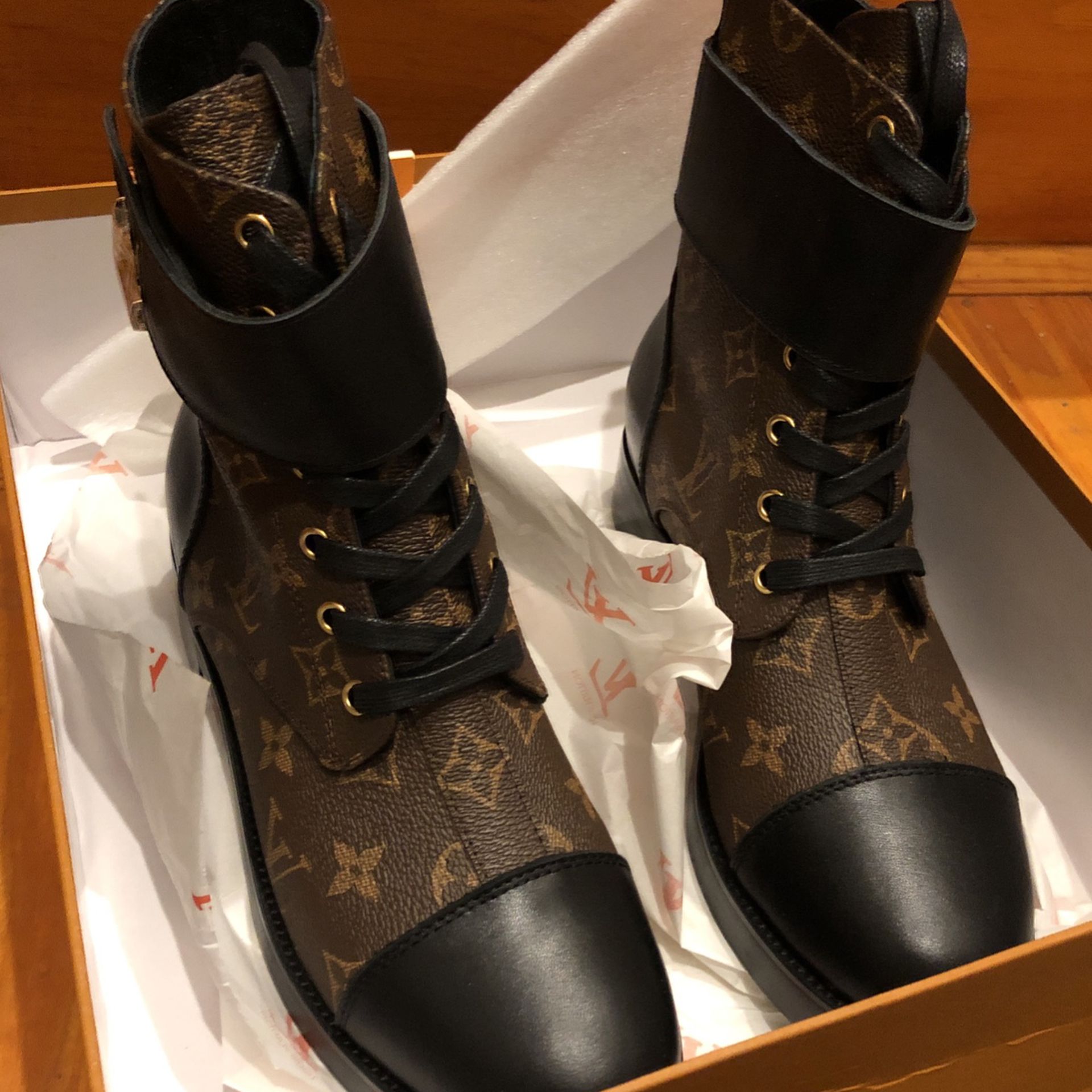 Louis Vuitton Boots Size 38 Size 7.5 US