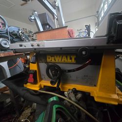 Dewalt  10 in Table saw
