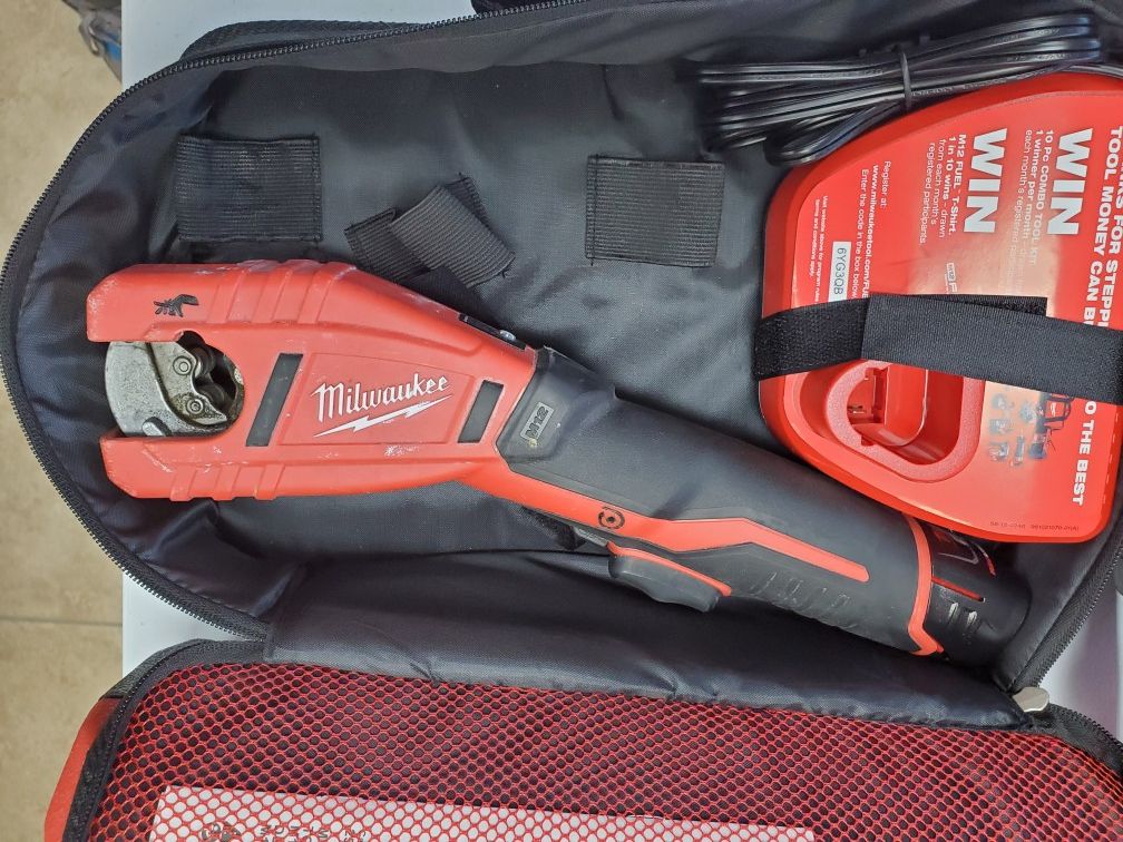 Milwaukee 12v tube cutter with battery and charger 75$!!!