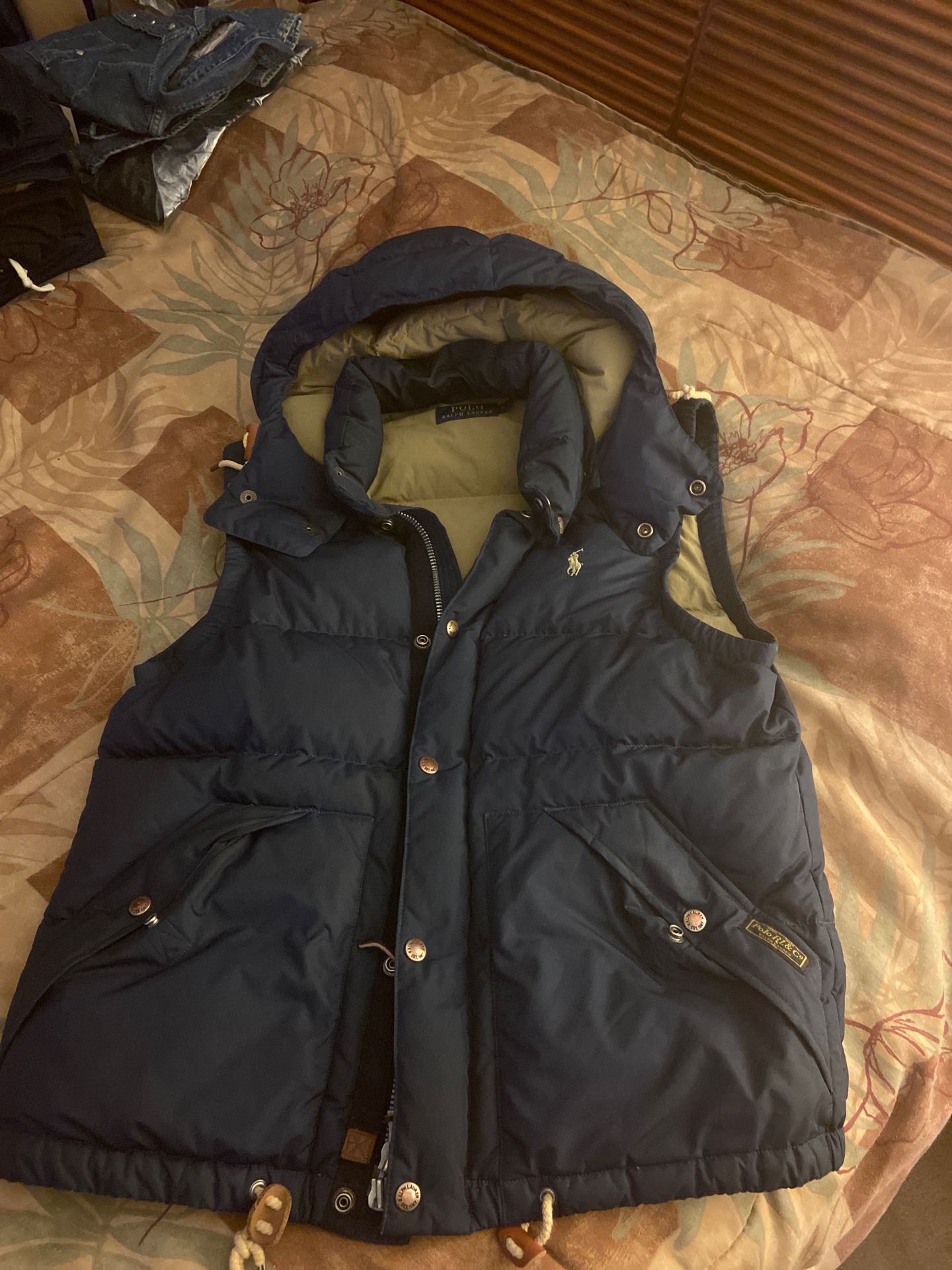 Navy blue polo vest (medium)