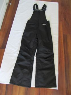 Youth 6/7 Black Snow Bibs. Arctix