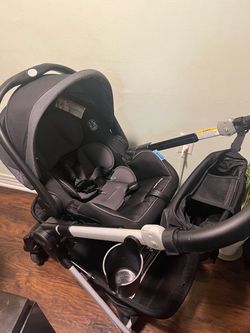 Graco  Modes Nest Travel System 3 in 1 Modular Car Seat Stroller