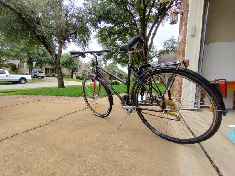 Man's 28 in Kettler Aluminum Bike