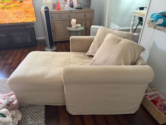 Chaise lounge chair **FREE**