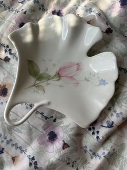 Porcelain Leaf-Shaped Dish with Floral Design