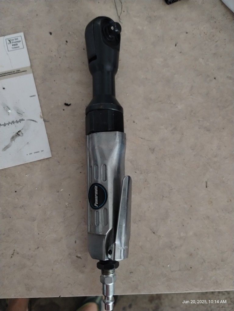 Air Ratchet Wrench