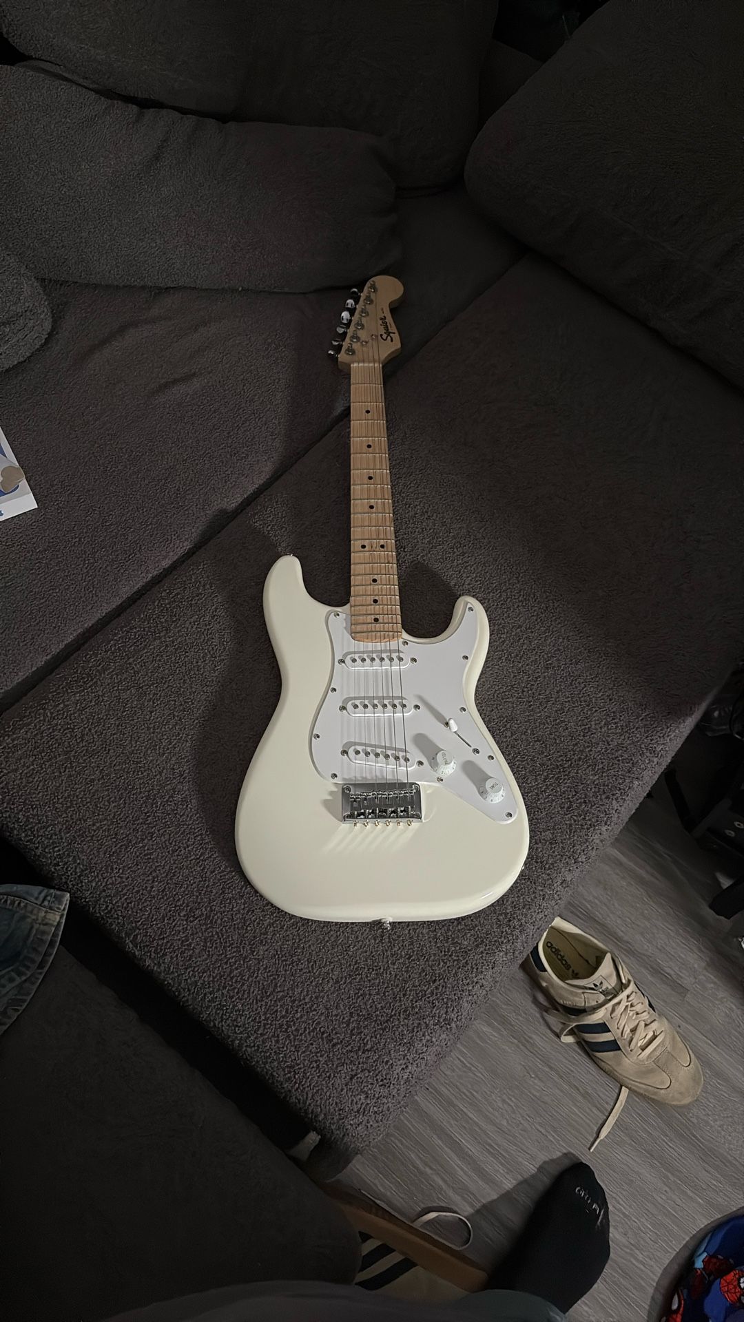 White Fender Squier