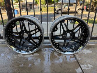Strut 20” Rims 3-Piece with Chrome Lip
