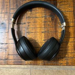 Beats Solo 4 Used Once W/ Charger And Adapter