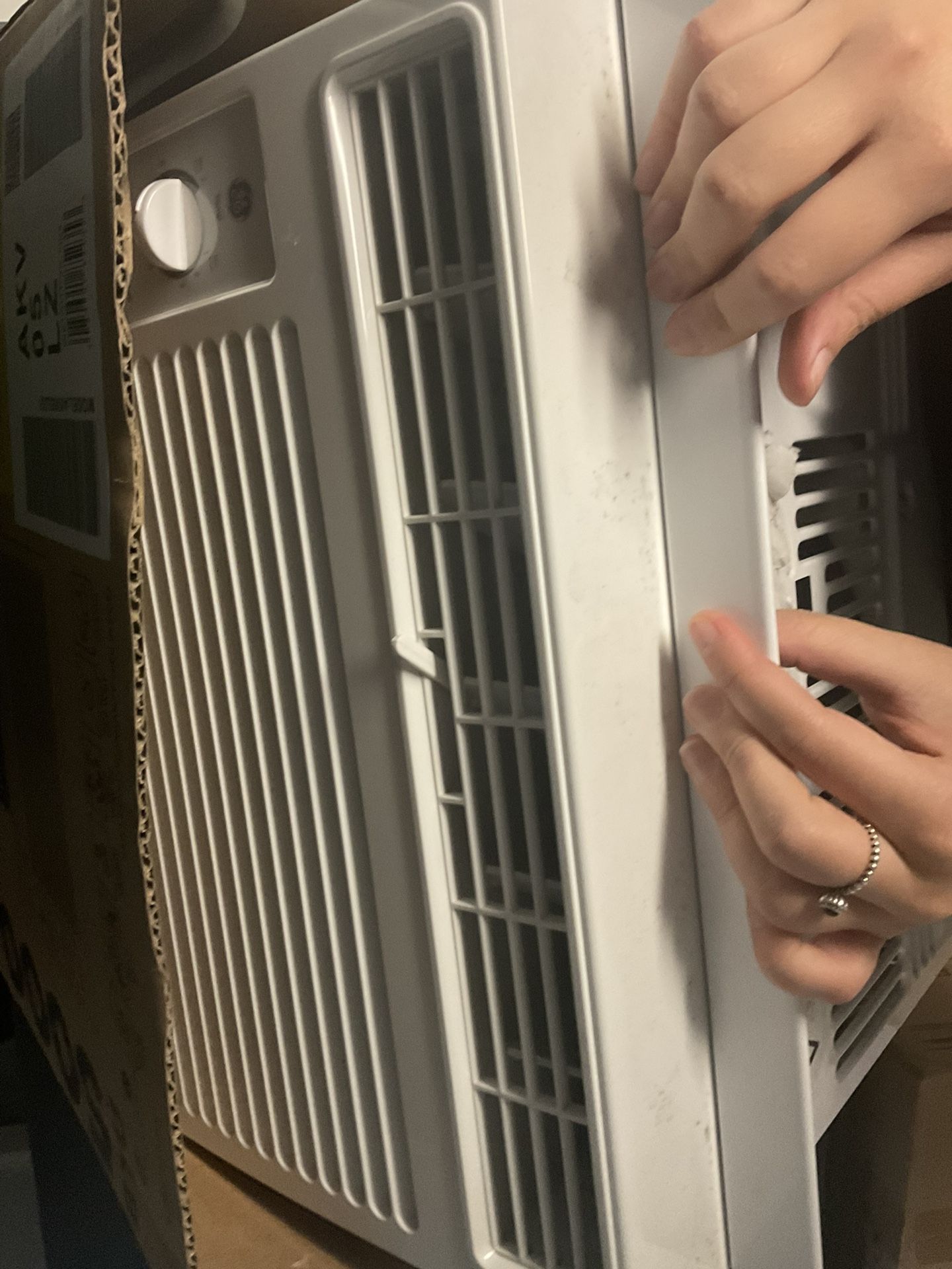 White Window AC
