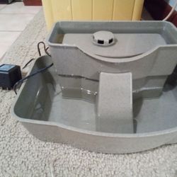 Dog Filtered Water Fountain 