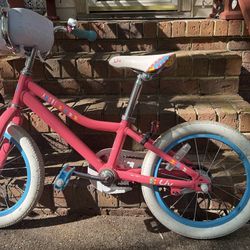 3-6 year old Girl’s First Bike