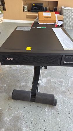 Smart UPS APC 1,350W