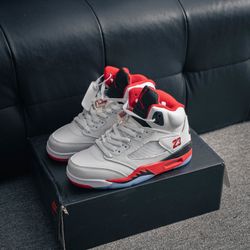 Air Jordan 5 Retro ”Fire Red Black Tongue