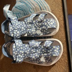 Carter‘s Shoes For Toddler ,size 9