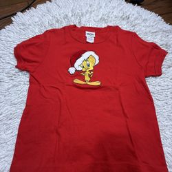 Red Looney Tunes Tweety Bird Christmas t-shirt.  Large on tag  Smoke free home