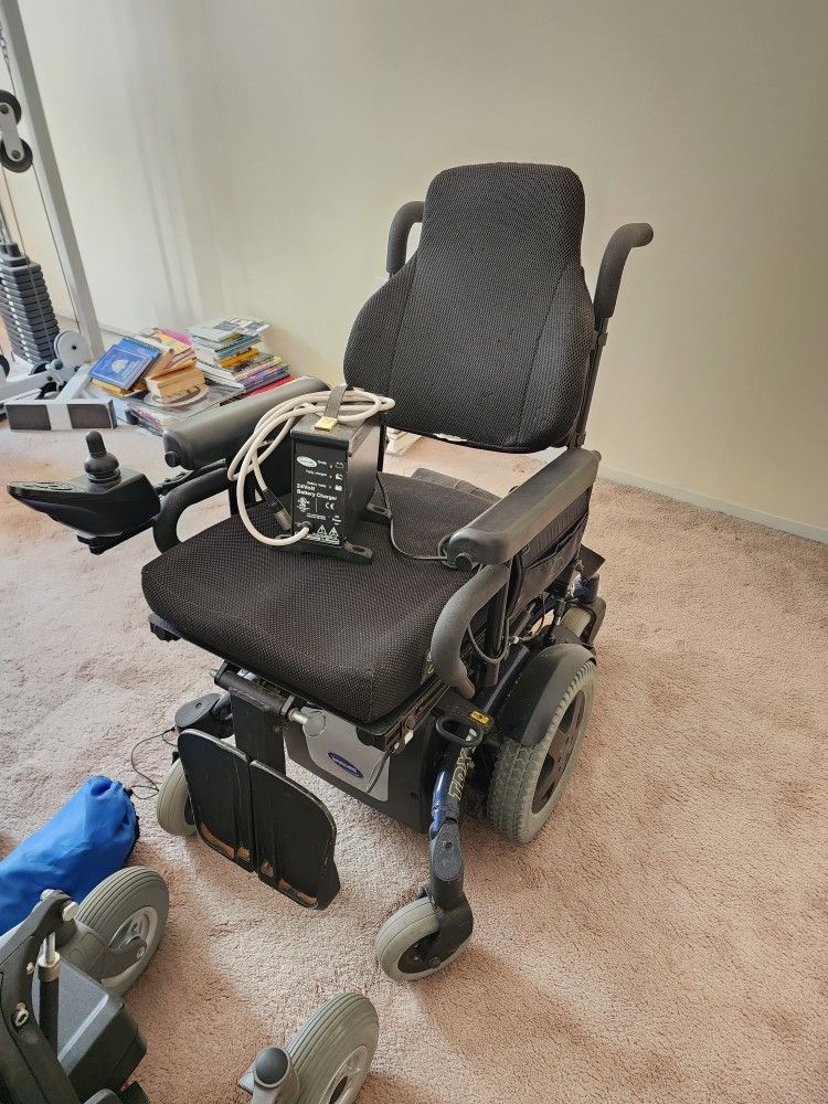 Invacare Tdxsp Power Wheelchair