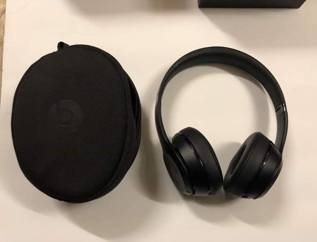 “OPEN BOX” Beats Solo3 Wireless On-Ear by dr Dre Bluetooth Black Headphones