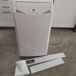 Cool Living 12,000 BTU 500sqft Portable Heater & A/C Air Conditioner W/ Hose & Window Kit (MSRP: $499)