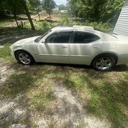 06 Dodge Charger RT 