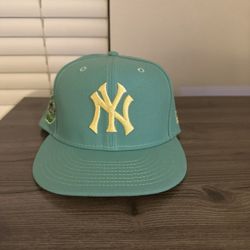 New York Hat Mint Size 7 3/8