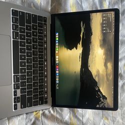 MacBook Pro 2020 256gb