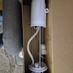 New Chevy Fuel Pump/fuel sending unit In Box