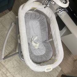 Baby swing + bassinet