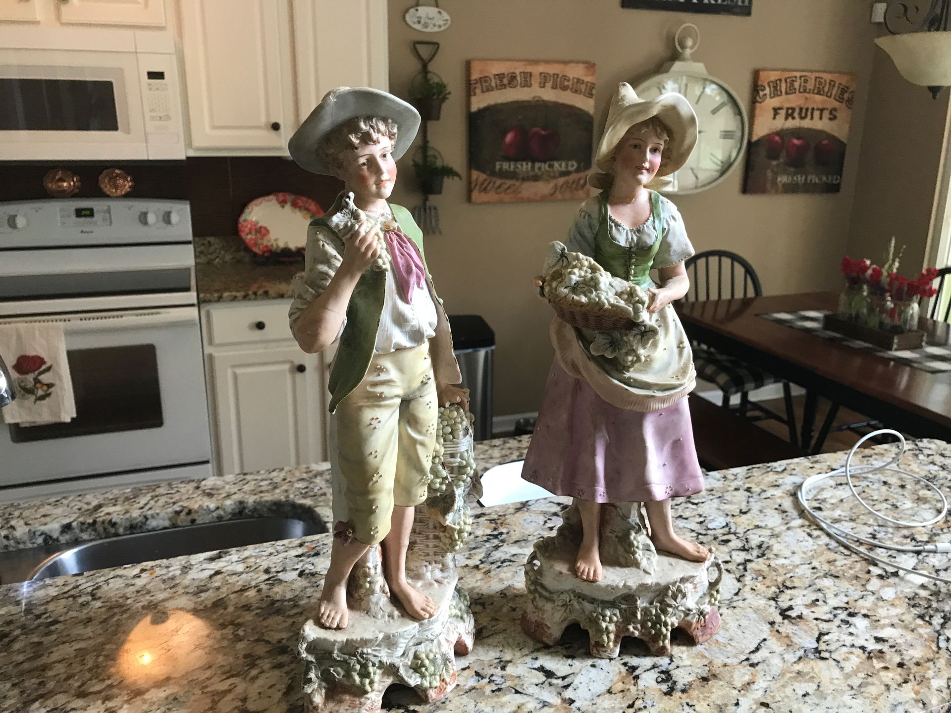 Antique figurines