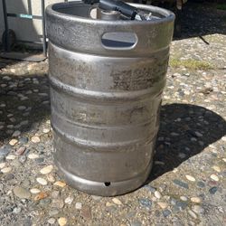 Beer Keg W/ Pump 