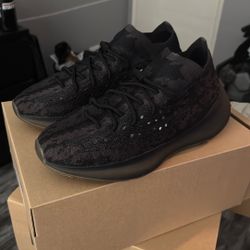 Yeezy 380 Onyx 11.5