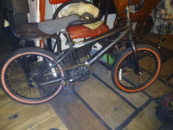 18 Inch Kent Abyss BMX