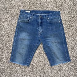 Levi’s Jean Shorts Size 32