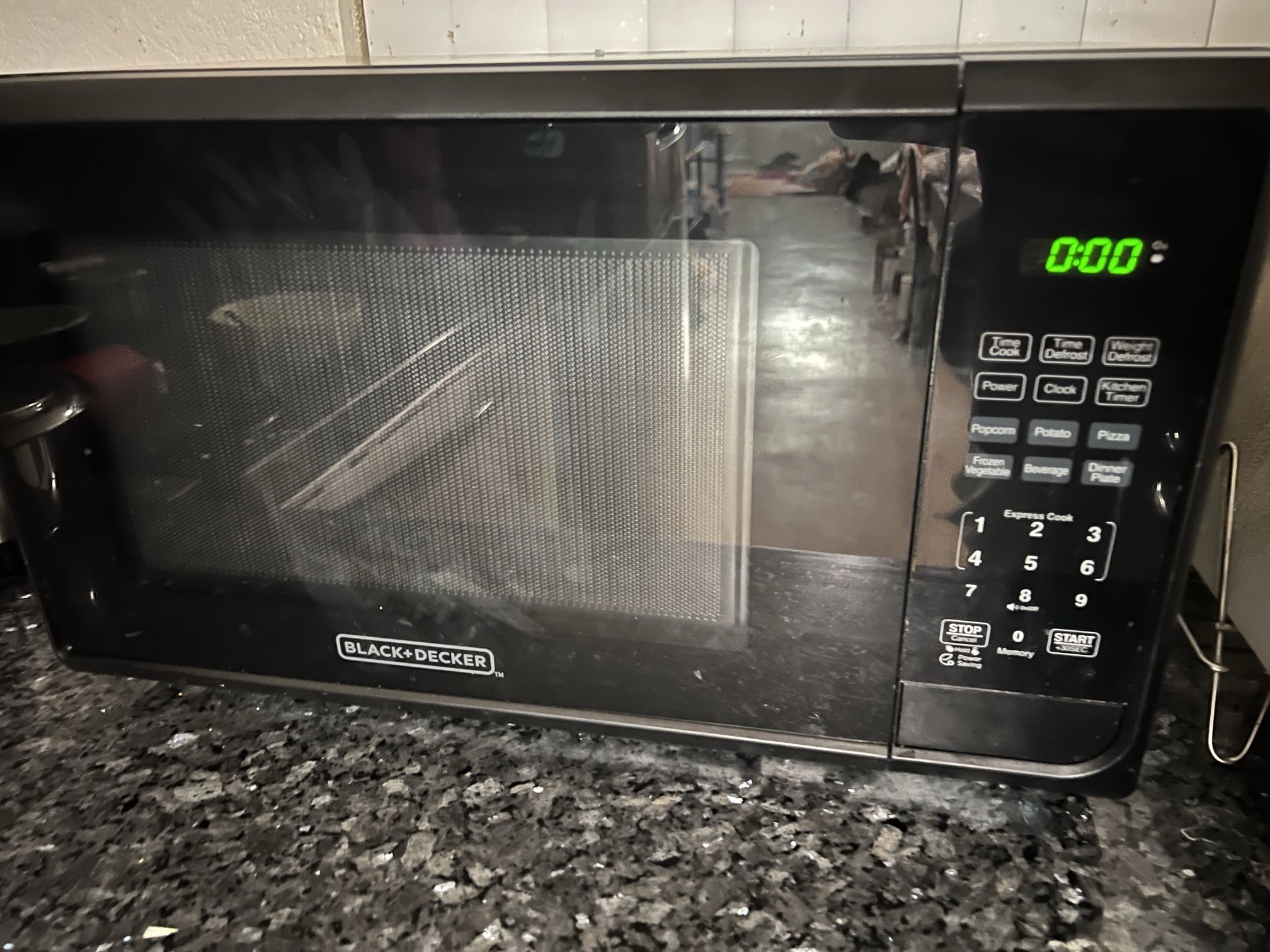 Black + Decker Microwave