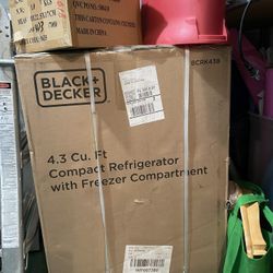 Black Decker Mini Fridge