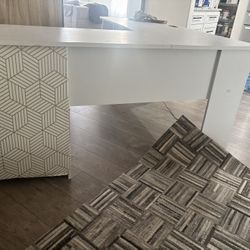 -Shaped Corner Desk w/ Storage Drawers & Cabinet – White – Good Condition 